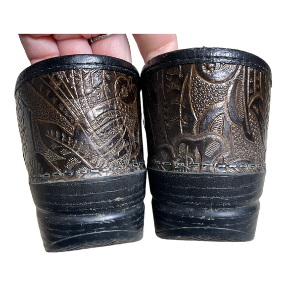 Dansko Professional Brown Tooled Floral Stamp Leather Clogs EU Size 39 US 8.5 - Picture 5 of 11